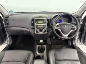 Hyundai i30 1.6 GLS - Image 11