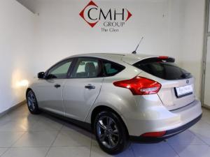 Ford Focus hatch 1.0T Ambiente - Image 4