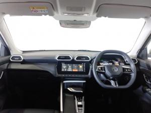 MG ZS Pro 1.5T Comfort - Image 8