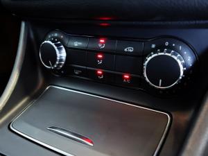 Mercedes-Benz GLA GLA200 auto - Image 30
