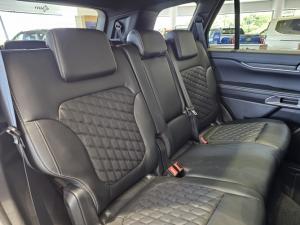 Ford Everest 3.0TD V6 4WD Platinum - Image 11