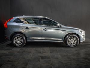 Volvo XC60 T5 Inscription - Image 4