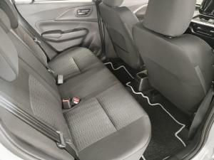 Suzuki Swift 1.2 GLX auto - Image 14