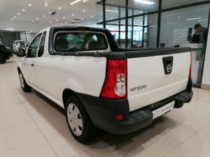 Nissan NP200 1.6i safety pack (aircon) - Image 3