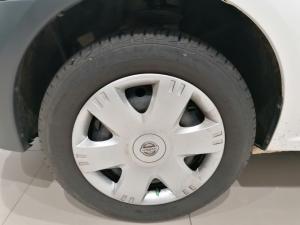 Nissan NP200 1.6i safety pack (aircon) - Image 8