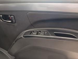 Mahindra Pik Up 2.2CRDe double cab 4x4 S6 manual - Image 14