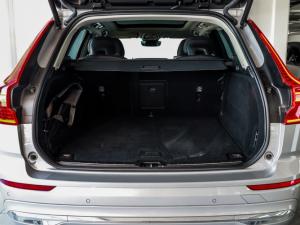 Volvo XC60 B5 AWD Plus Bright - Image 13