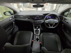 Volkswagen Polo hatch 1.0TSI Life auto - Image 13