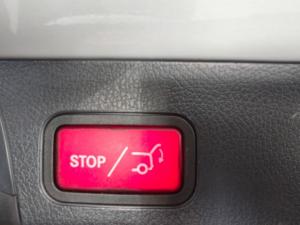 Mercedes-Benz GLB GLB220d 4Matic Progressive - Image 15