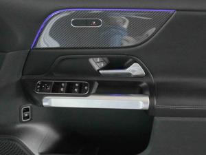 Mercedes-Benz GLB GLB220d 4Matic Progressive - Image 15