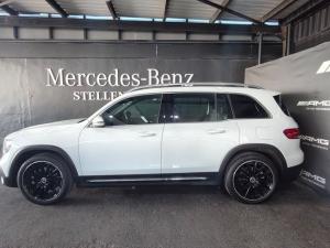 Mercedes-Benz GLB GLB220d 4Matic Progressive - Image 3