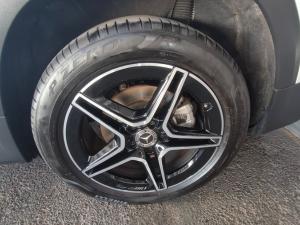 Mercedes-Benz GLB GLB220d 4Matic Progressive - Image 4