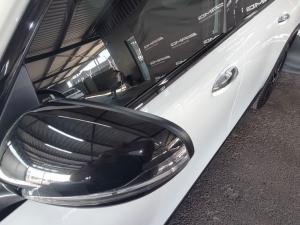 Mercedes-Benz GLB GLB220d 4Matic Progressive - Image 5