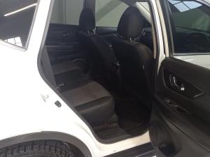 Nissan X-Trail 2.5 4x4 Acenta Tech - Image 22