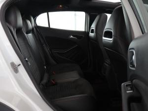 Mercedes-Benz GLA GLA200 - Image 15