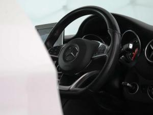 Mercedes-Benz GLA GLA200 - Image 17