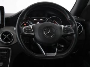 Mercedes-Benz GLA GLA200 - Image 22