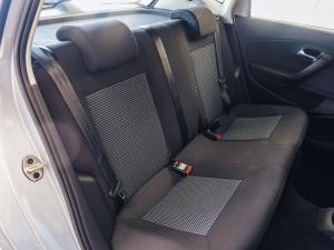 Volkswagen Polo Vivo hatch 1.6 Comfortline auto - Image 19