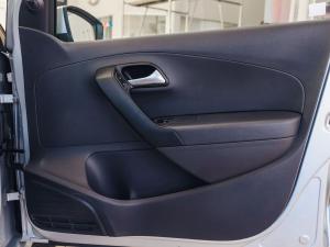 Volkswagen Polo Vivo hatch 1.6 Comfortline auto - Image 7