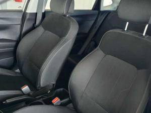 Hyundai i20 1.4 Motion auto - Image 10