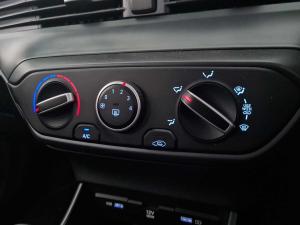 Hyundai i20 1.4 Motion auto - Image 16