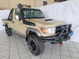 Toyota Land Cruiser 79 4.5D-4D LX V8 single cab - Image 1
