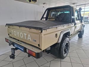 Toyota Land Cruiser 79 4.5D-4D LX V8 single cab - Image 5