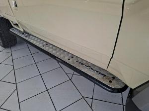 Toyota Land Cruiser 79 4.5D-4D LX V8 single cab - Image 9
