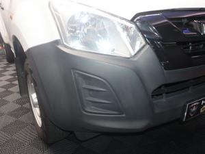 Isuzu D-Max Gen 6 250c single cab Fleetside - Image 6