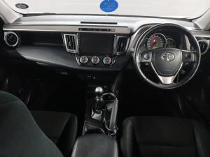 Toyota RAV4 2.0 GX - Image 6