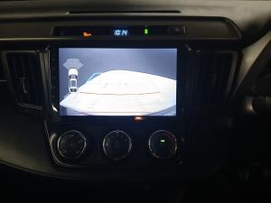 Toyota RAV4 2.0 GX - Image 9