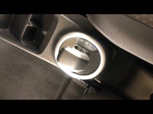 Toyota Vitz 1.0 XR auto - Image 15