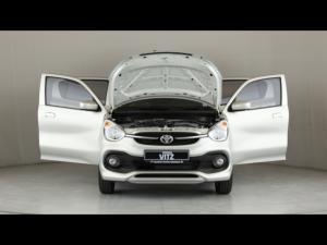 Toyota Vitz 1.0 XR auto - Image 28