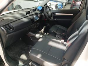 Toyota Hilux 2.0 single cab S - Image 7