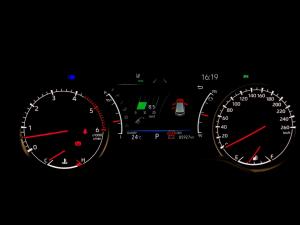 Toyota Land Cruiser 300 3.3D GR-Sport - Image 9