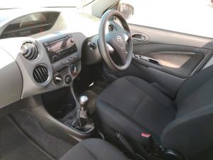 Toyota Etios hatch 1.5 Sprint - Image 7