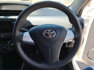 Toyota Etios hatch 1.5 Sprint - Image 8