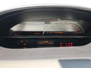 Toyota Etios hatch 1.5 Sprint - Image 9