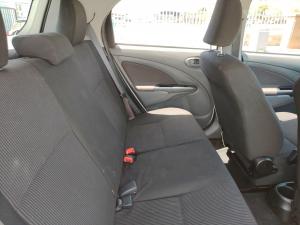 Toyota Etios hatch 1.5 Sprint - Image 15