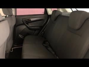 Toyota Urban Cruiser 1.5 Xi - Image 11