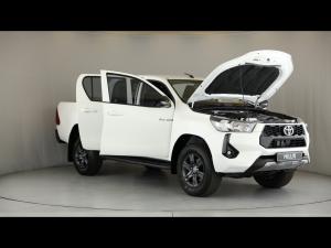 Toyota Hilux 2.4GD-6 double cab 4x4 Raider manual - Image 25