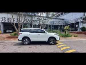 Toyota Fortuner 2.8GD-6 4x4 VX - Image 3