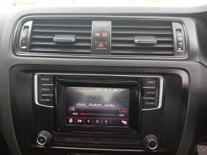 Volkswagen Jetta 1.2TSI Trendline - Image 14