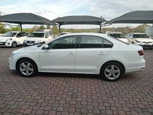 Volkswagen Jetta 1.2TSI Trendline - Image 22