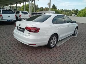 Volkswagen Jetta 1.2TSI Trendline - Image 2