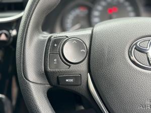 Toyota Corolla Quest 1.8 Plus manual - Image 8