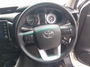 Toyota Hilux 2.4GD-6 double cab 4x4 Raider X auto - Image 8