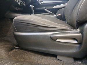 Toyota Hilux 2.8GD-6 Xtra cab Legend auto - Image 17