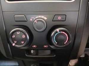 Isuzu D-Max Gen 6 250c single cab Fleetside - Image 13