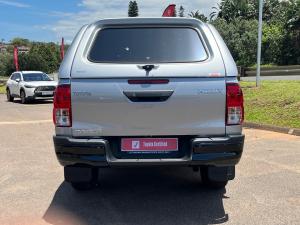Toyota Hilux 2.4GD-6 double cab Raider manual - Image 5